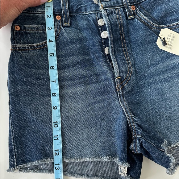 Levi's Ribcage Short Size 25 NWT - Picture 13 of 13